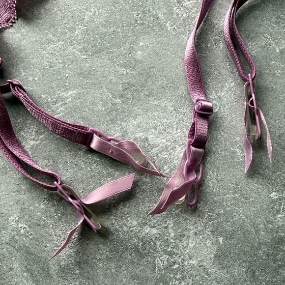 Victoria’s Secret silver label pink purple garter belt xs/s - Picture 3 of 4